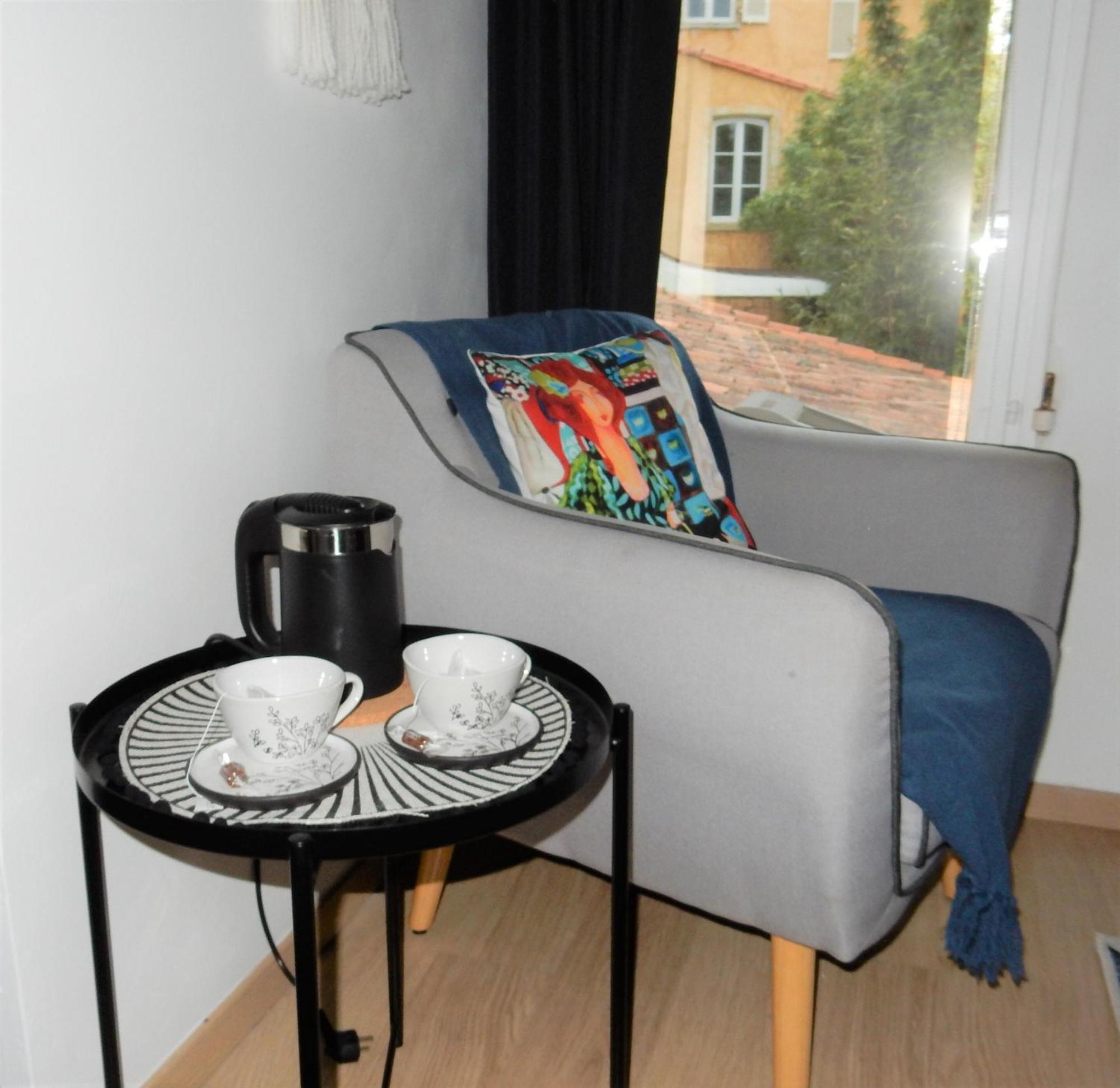 Appartement Le logis d'Hestia à Billom Extérieur photo